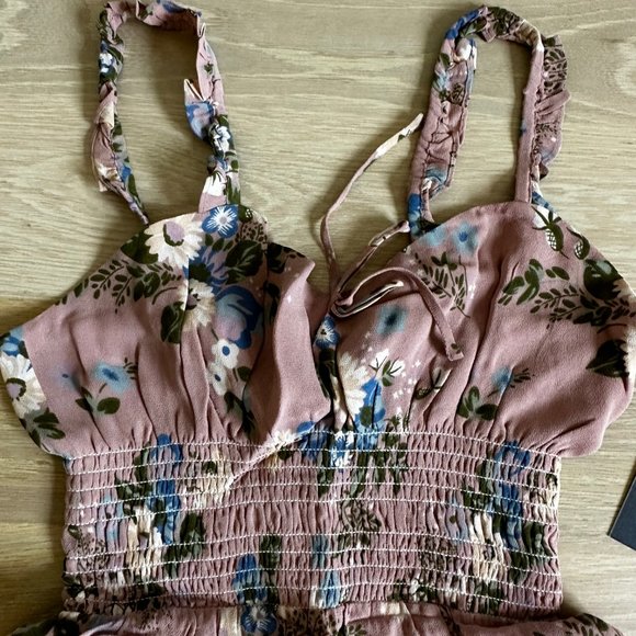 REFORMATION - ELYSE DRESS - IRENE - SIZE 8 (RUNS 1 SIZE SMALLER) - Picture 7 of 10